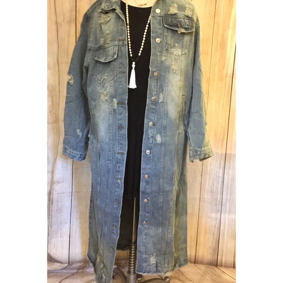 LAST ONE! Distressed Denim Trench Coat Plus Sizes Available! - Picture 5 of 8
